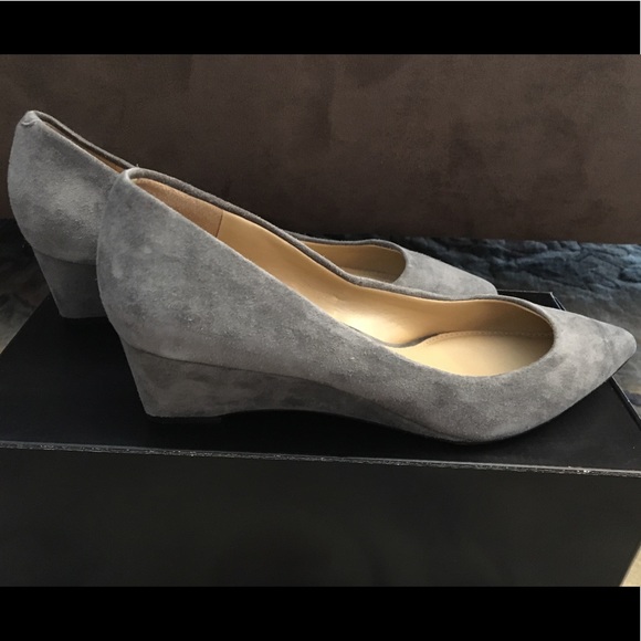 NIB Talbots Kendall Grey Suede Heels - Women’s 7M - Picture 3 of 3